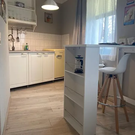 Hotel-pension Mandy Guest house 4*