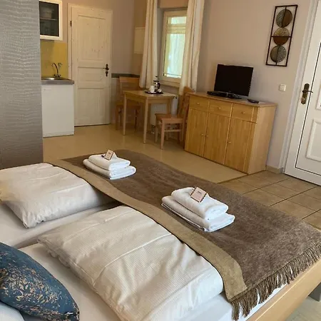 Hotel-pension Mandy Guest house 4*