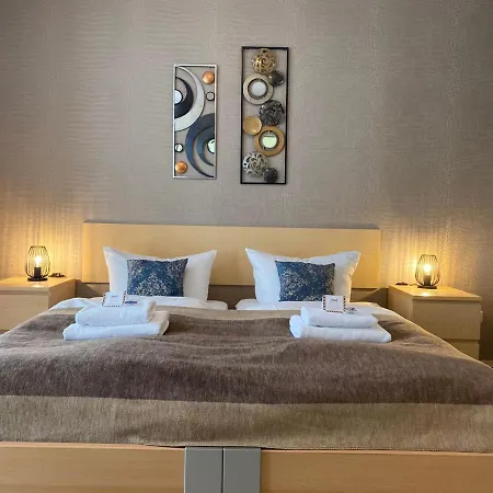 מלון Hotel-pension Mandy - Adults Only 4*