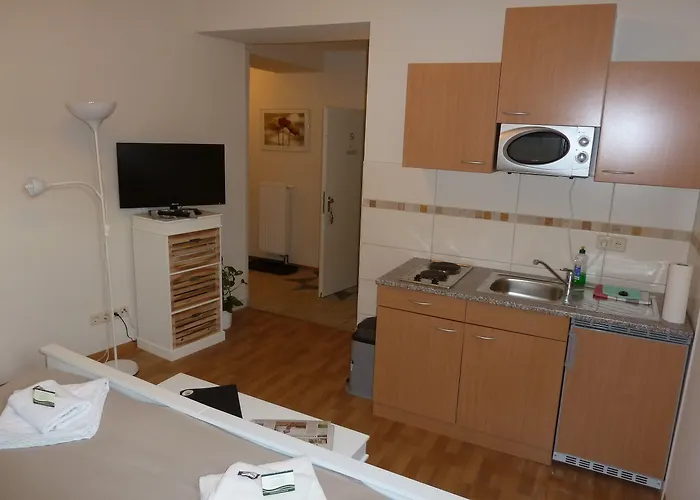 Hotell Hotel-pension Mandy - Adults Only