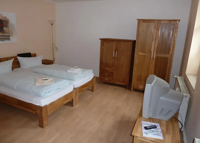 Hotell Hotel-pension Mandy - Adults Only