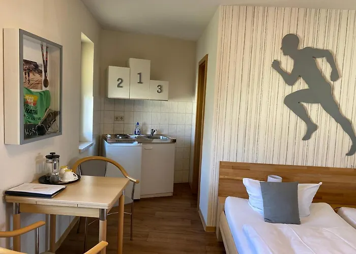 Hotell Hotel-pension Mandy - Adults Only