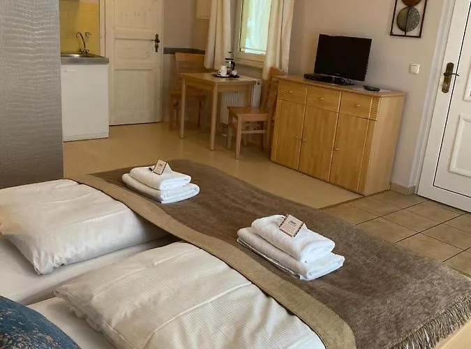 Hotel-pension Mandy - Adults Only Hotell 4*